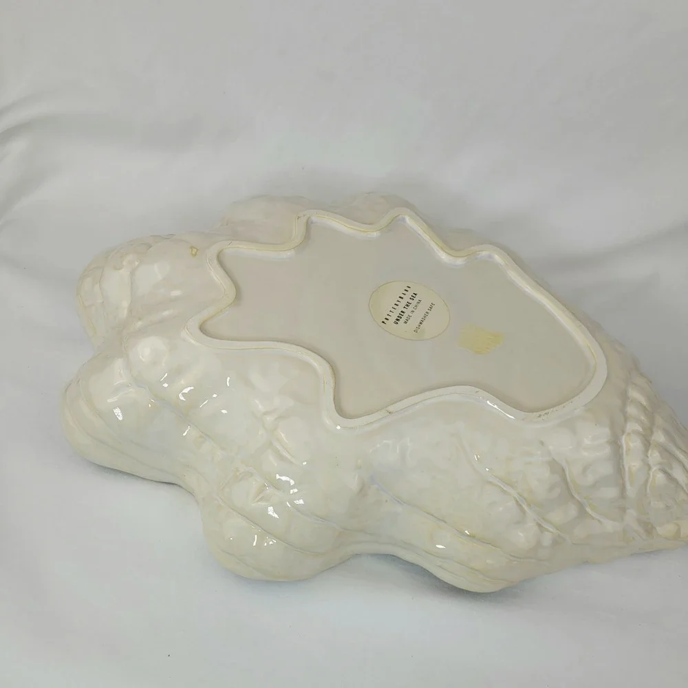 Pottery Barn Under the Sea Clam Shell Serving Bowl Cream Ceramic Coastal Decor